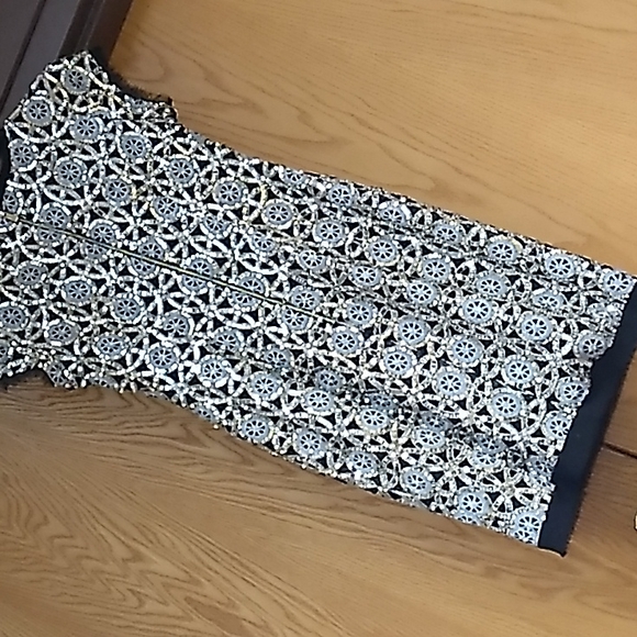 VINCE CAMUTO BLACK DRESS W/SEQUINS Ladies SZ 2 - Picture 5 of 11